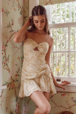 Tresa Cami Strap Twist Front Mini Dress Floral Yellow -Cheap Dress Store CM1603J 20YELLOW 2