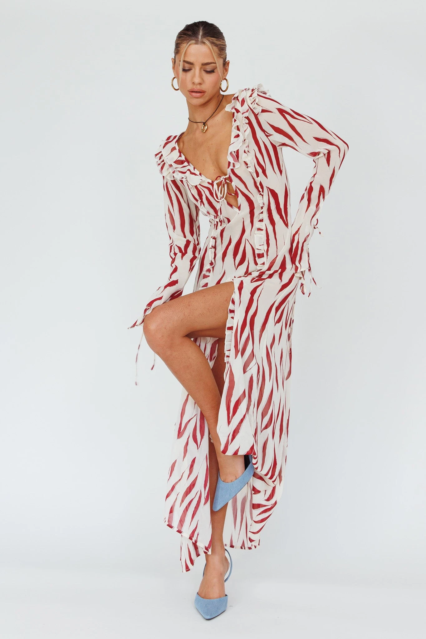 Oasis Moon Frill Trim Maxi Dress Printed Ruby 3 Oasis Moon Frill Trim Maxi Dress Printed Ruby - Image 3