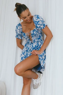 Buongiorno Bella Shirred Lace Up Mini Dress Floral Blue 10 Buongiorno Bella Shirred Lace Up Mini Dress Floral Blue -Cheap Dress Store SR0226J 20BLUE 5